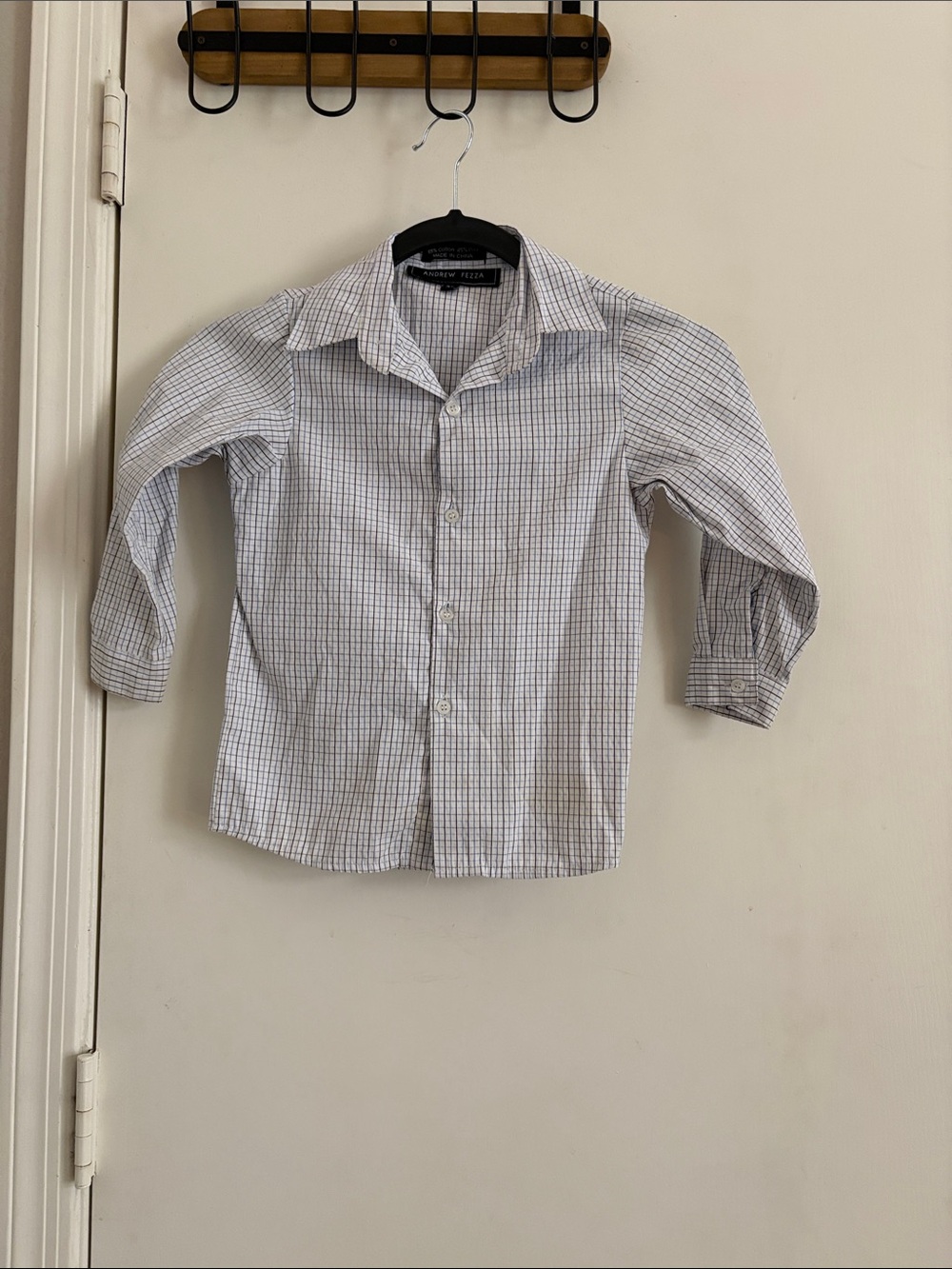 Andrew Fezza Button-Up Plaid Dress Shirt in White and Blue Size 3T